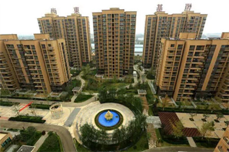 西城区府第东郡西区3室2厅2卫91万124m2精装修出售