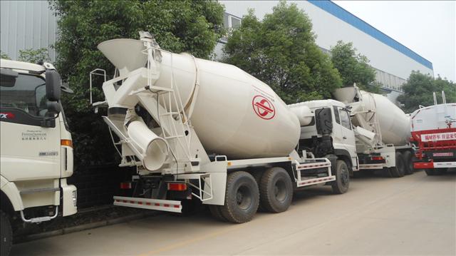 涿州混凝土运输车价格解析 大型水泥搅拌车与混凝土罐车报价全指南